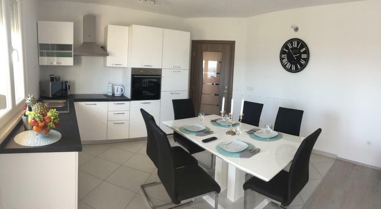 Appartement Lana I Natali à Kaštela Extérieur photo
